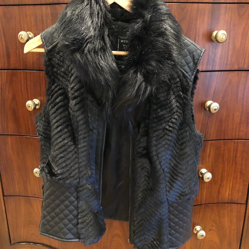 Vest - Picture 2 of 4